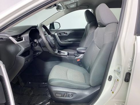 Certified 2024 Toyota RAV4 XLE FWD image 10