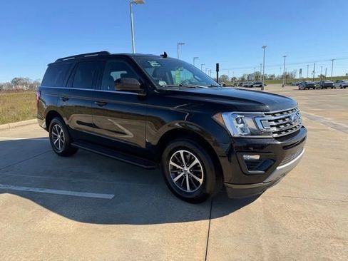 Used 2021 Ford Expedition XLT image 6