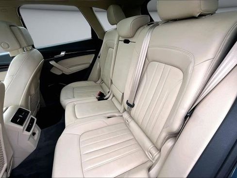 Used 2018 Audi Q5 2.0T Premium AWD/4WD image 21