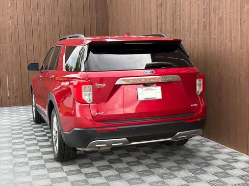 Used 2020 Ford Explorer XLT w/ Equipment Group 202A RWD image 16