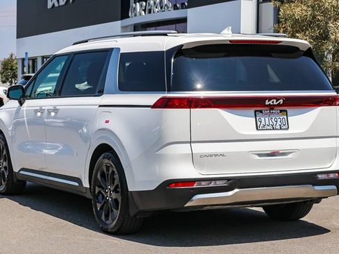 Used 2024 Kia Carnival SX FWD image 8
