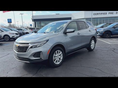 Certified 2024 Chevrolet Equinox LT w/ LPO, Floor Liner Package image 4