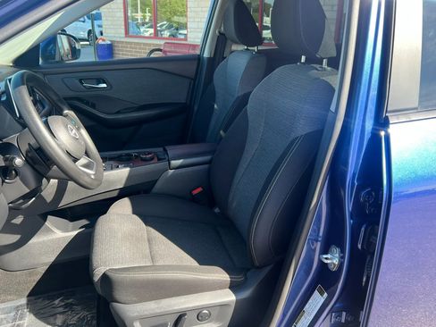 Used 2022 Nissan Rogue SV AWD/4WD image 10