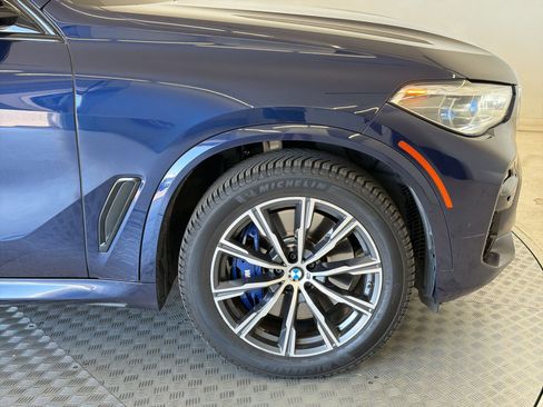 Used 2019 BMW X5 xDrive50i w/ M Sport Package AWD/4WD image 12