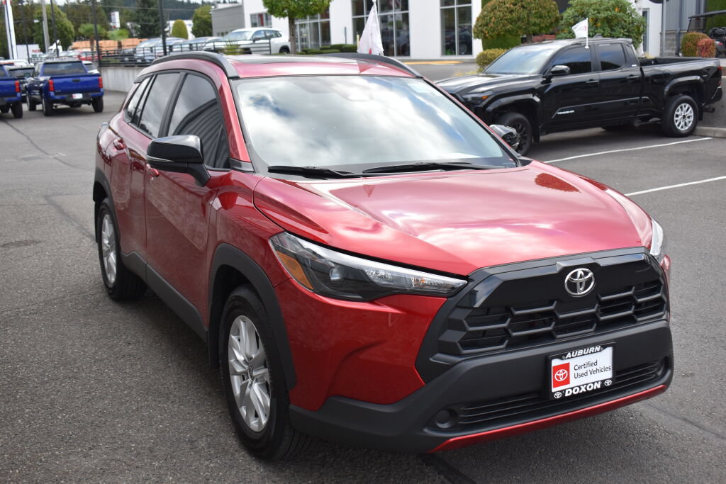 Certified 2026 Toyota Corolla Cross LE w/ Moonroof Package AWD/4WD image 3