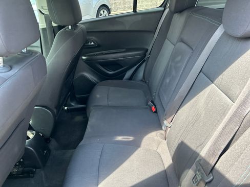 Used 2016 Chevrolet Trax LT w/ LPO, Cargo Package FWD image 21