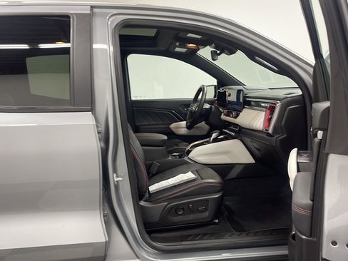 Used 2024 GMC Canyon AT4X AWD/4WD image 22