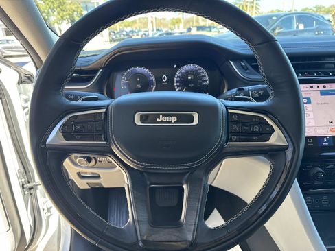 Used 2023 Jeep Grand Cherokee L Overland w/ Advanced Protech Group III image 29