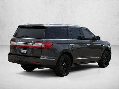 Used 2018 Lincoln Navigator Reserve w/ Technology Package AWD/4WD image 5