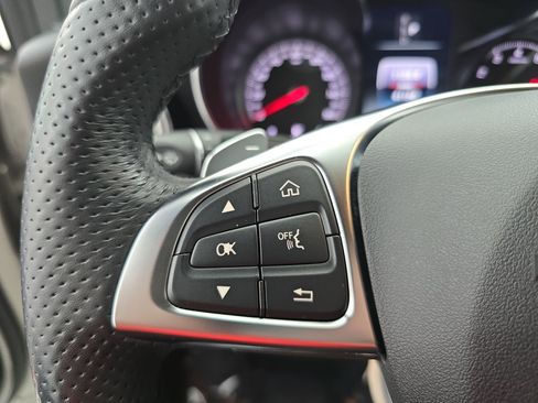 Certified 2019 Mercedes-Benz GLC 300 image 17