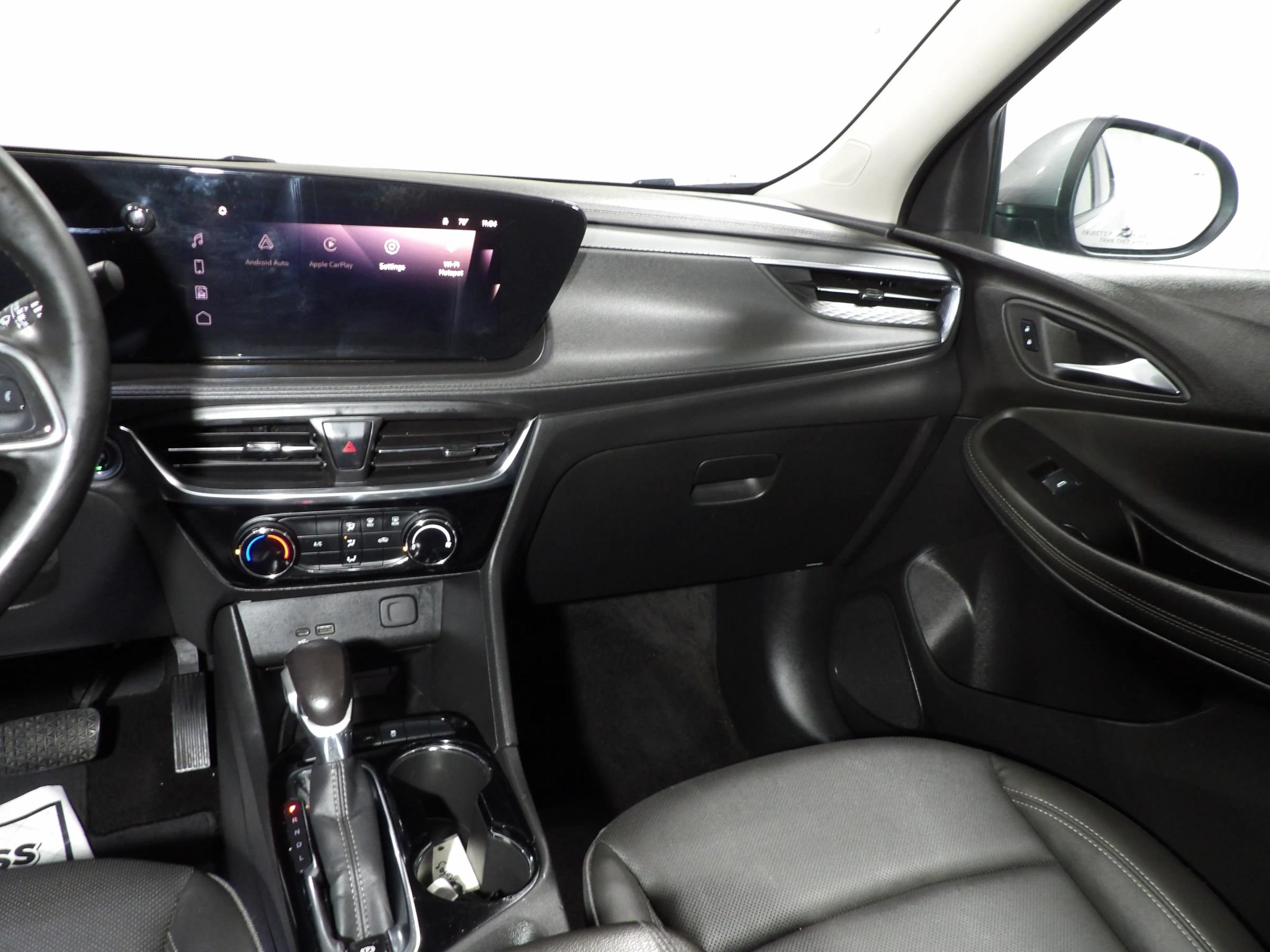 Used 2024 Buick Encore GX Sport Touring FWD image 14