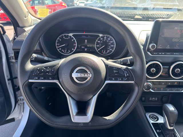Used 2025 Nissan Sentra SV FWD image 13