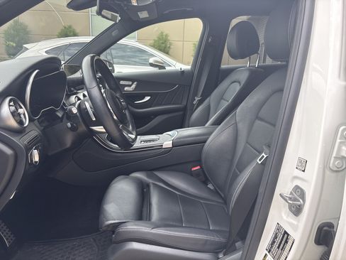 Used 2021 Mercedes-Benz GLC 300 4MATIC image 16