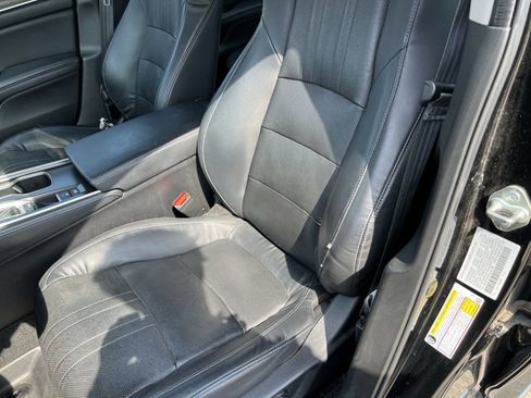Used 2018 Honda Accord Touring image 20
