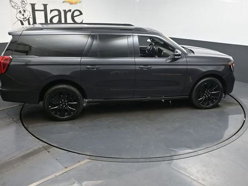 Used 2025 Ford Expedition Max Platinum w/ Stealth Appearance Package AWD/4WD image 43