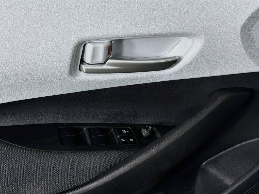 Used 2026 Toyota Corolla SE FWD image 23