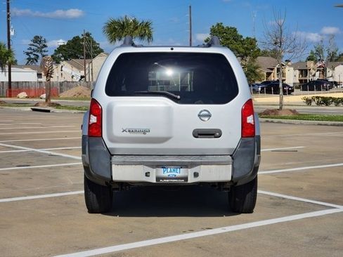 Used 2012 Nissan Xterra X image 6