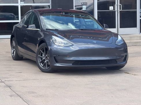 Used 2018 Tesla Model 3 Long Range AWD/4WD image 7