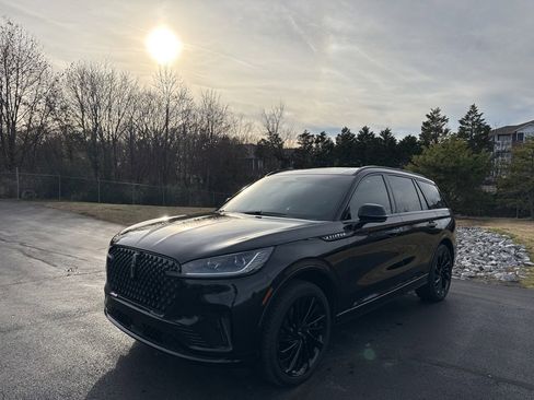 Used 2025 Lincoln Aviator Reserve w/ Equipment Group 201A image 1