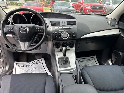 Used 2011 MAZDA MAZDA3 s Sport FWD image 22