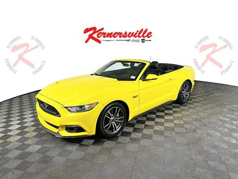 Used 2017 Ford Mustang GT Premium image 40