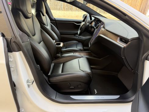 Used 2019 Tesla Model S 100D image 11