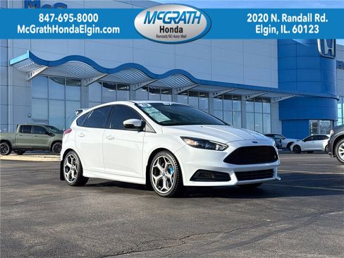 Used 2018 Ford Focus ST w/ Equipment Group 402A image 1
