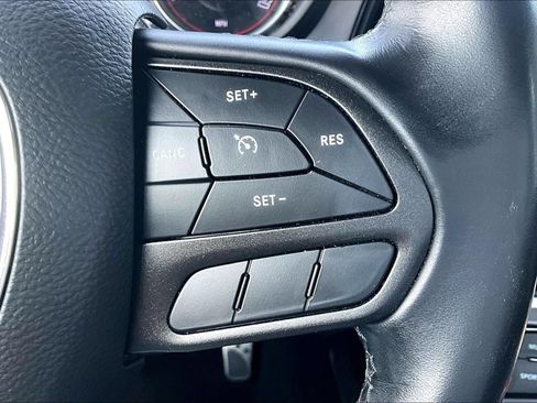 Used 2020 Dodge Challenger SXT AWD/4WD image 11