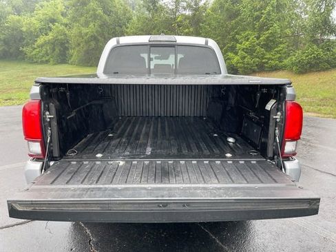 Used 2019 Toyota Tacoma SR w/ SR Convenience Package RWD image 25
