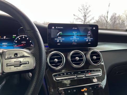 Certified 2022 Mercedes-Benz GLC 300 image 18