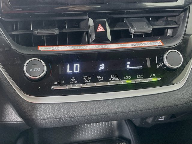 Used 2025 Toyota Corolla LE w/ Convenience Package FWD image 16