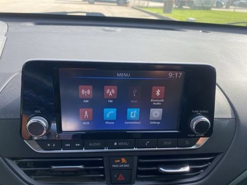 Used 2024 Nissan Altima 2.5 S FWD image 57