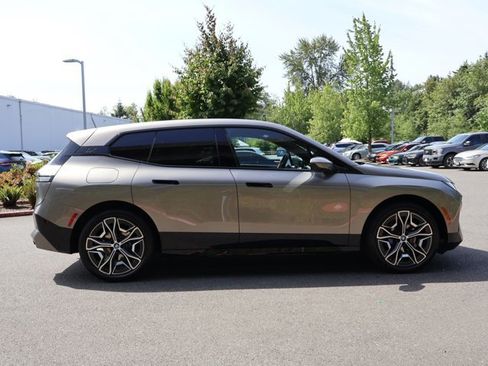 Certified 2024 BMW iX xDrive50 w/ Premium Package AWD/4WD image 5
