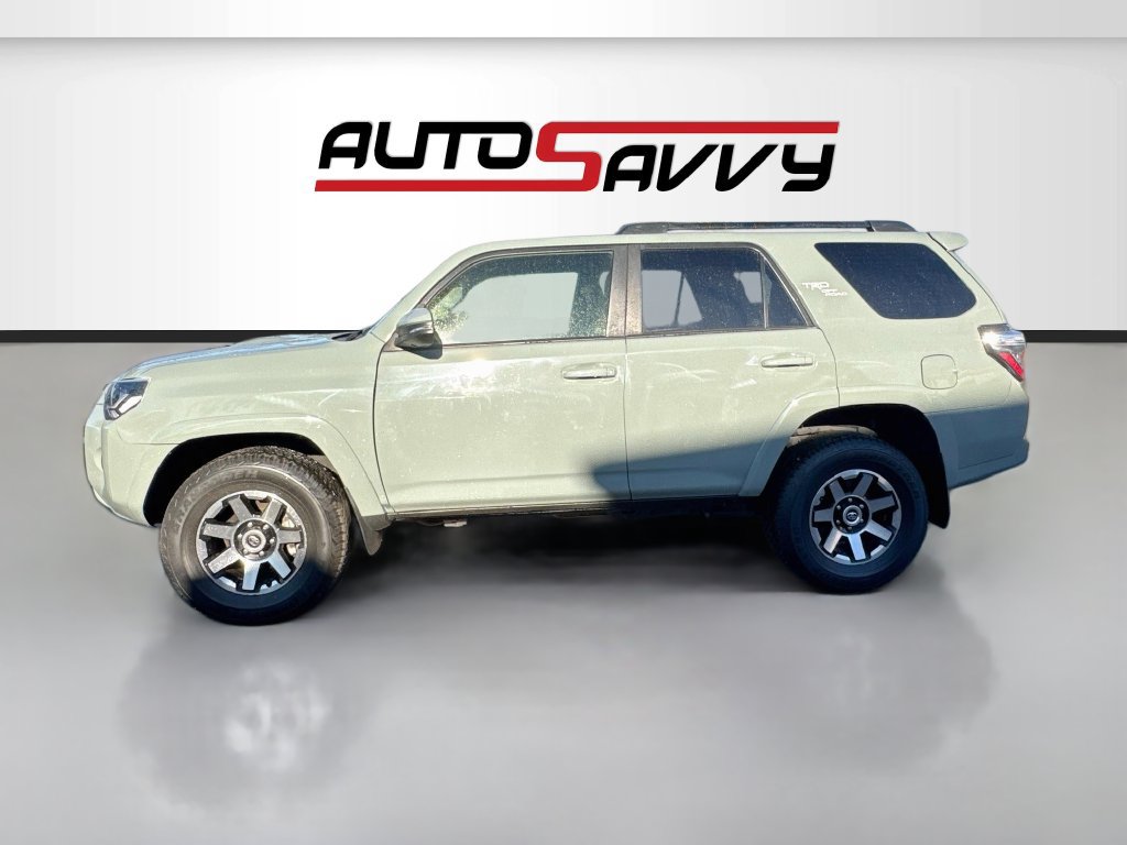 Used 2023 Toyota 4Runner TRD Off-Road Premium AWD/4WD image 4
