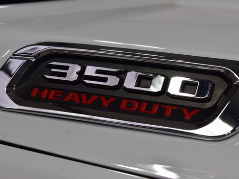 Used 2024 RAM 3500 Tradesman w/ Chrome Appearance Group image 8