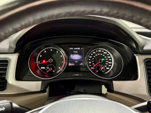 Used 2019 Volkswagen Atlas SE w/ Towing Package image 13