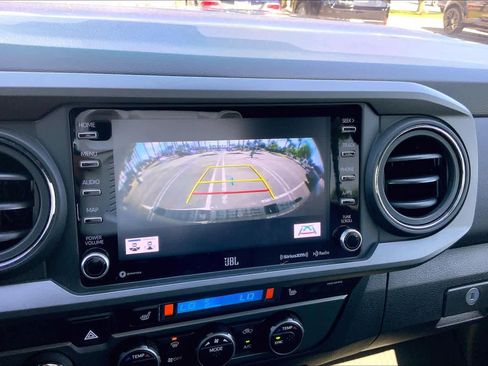 Used 2022 Toyota Tacoma TRD Off-Road w/ TRD Premium Off Road Package image 25