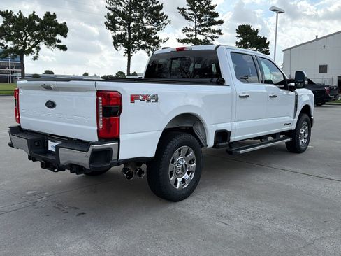 Used 2024 Ford F250 Lariat w/ Chrome Package AWD/4WD image 9