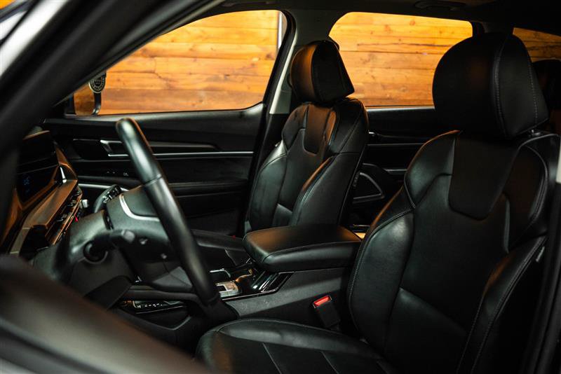 Used 2025 Kia Telluride S AWD/4WD image 10