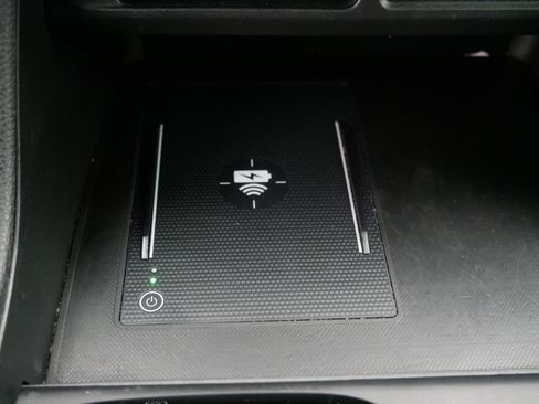 Used 2024 Honda Pilot TrailSport image 32