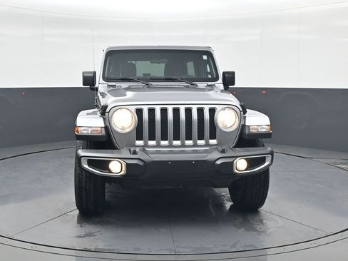 Used 2021 Jeep Wrangler Unlimited Sahara image 2