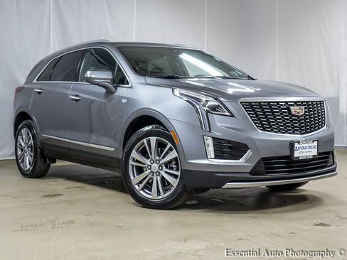 Used 2024 Cadillac XT5 Premium Luxury image 2