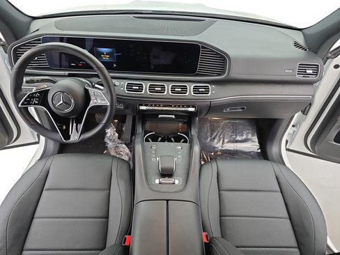 Used 2025 Mercedes-Benz GLE 450 4MATIC image 9