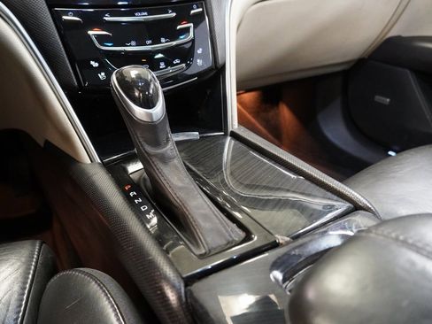 Used 2014 Cadillac XTS Platinum image 22