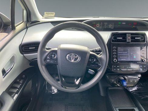 Used 2022 Toyota Prius LE FWD image 12