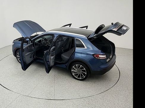 Used 2019 Lincoln Nautilus Reserve w/ Cargo Utility Package AWD/4WD image 65