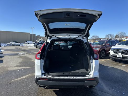 Used 2023 Honda CR-V Sport Touring image 10