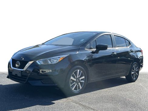 Used 2021 Nissan Versa SV image 16
