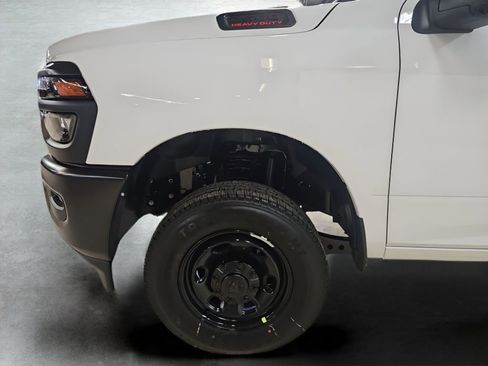 New 2026 RAM 2500 Tradesman AWD/4WD image 26