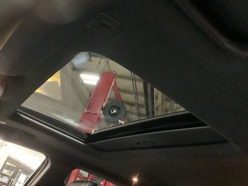 Certified 2018 Jeep Grand Cherokee Limited image 39